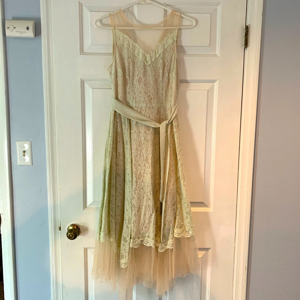 Gorgeous lace dress
